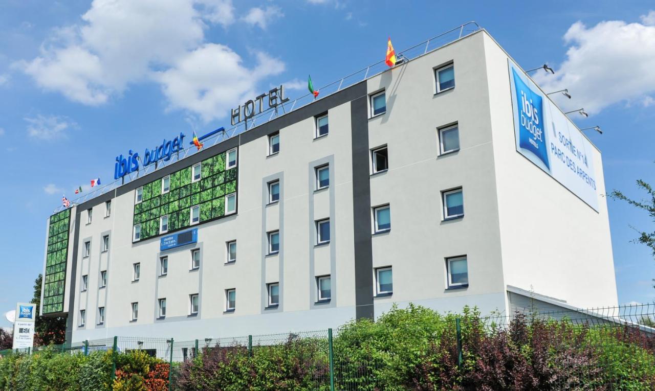 Ibis Budget Marne La Vallee Pontault Combault Exterior photo