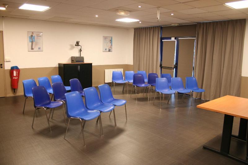 Ibis Budget Marne La Vallee Pontault Combault Exterior photo