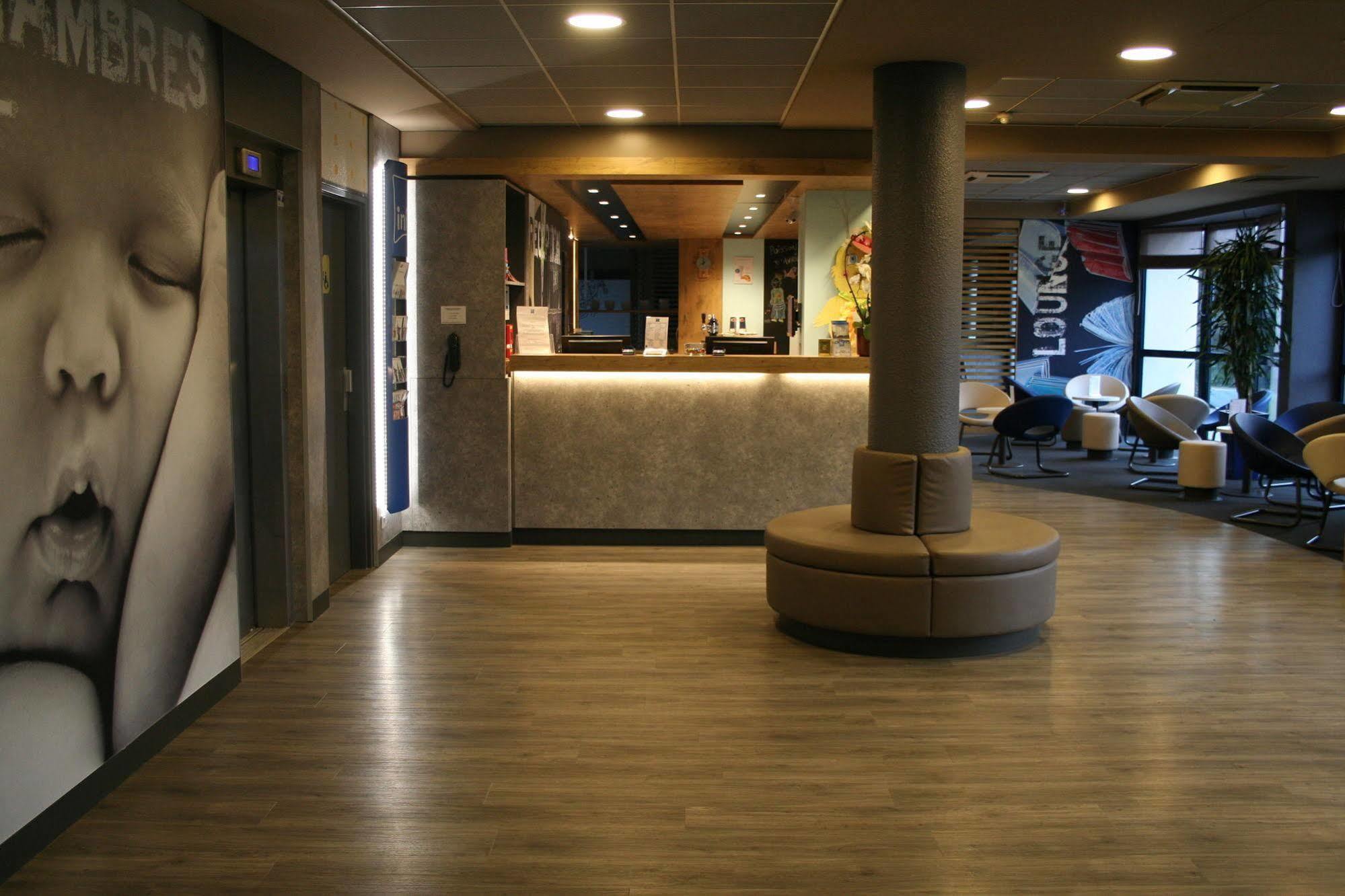 Ibis Budget Marne La Vallee Pontault Combault Exterior photo